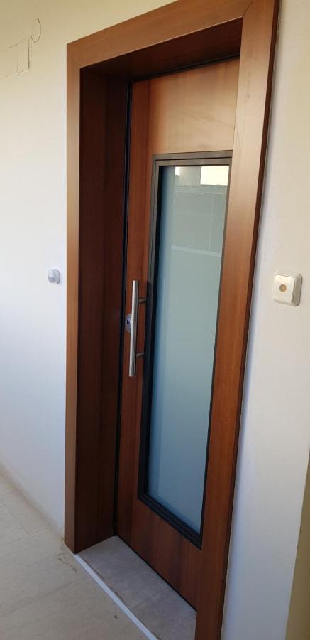 Zeppelin Apartment Loutraki  Eksteriør bilde