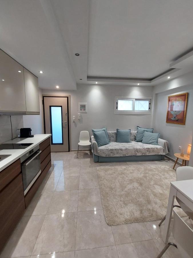 Zeppelin Apartment Loutraki  Eksteriør bilde