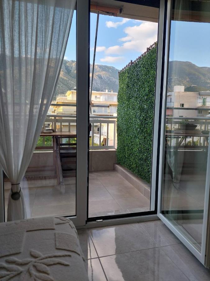 Zeppelin Apartment Loutraki  Eksteriør bilde